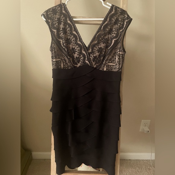 Black Lace Cocktail Dress - Size 6 - Picture 3 of 6